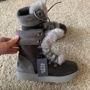 UGG viki waterproof leather boot grey